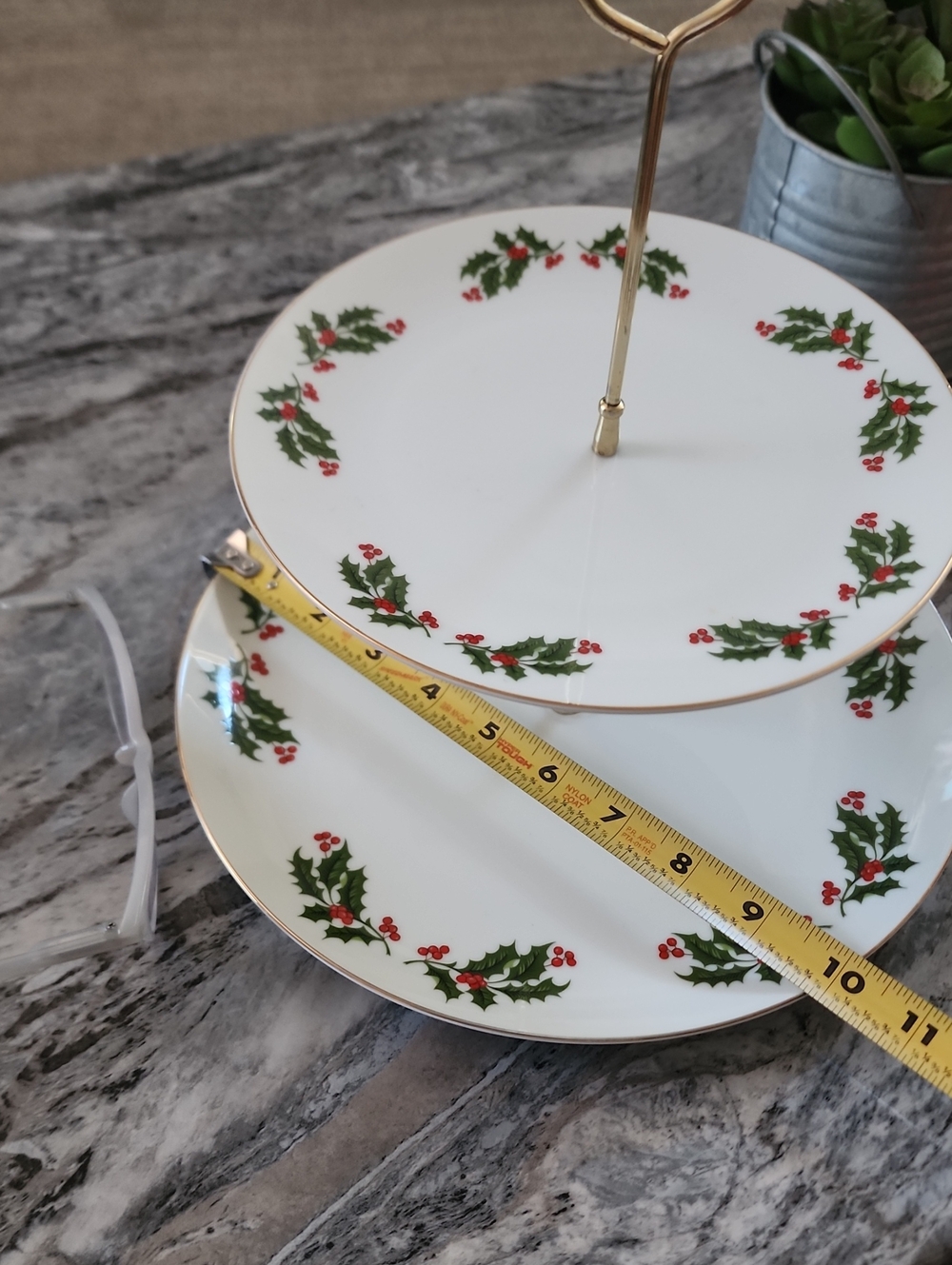 Porcelain Two-Tier Dessert Holiday Server Vintage. Mervyns Brand, 1980s - Picture 4 of 14
